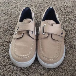 Boys Nautica canvas shoes